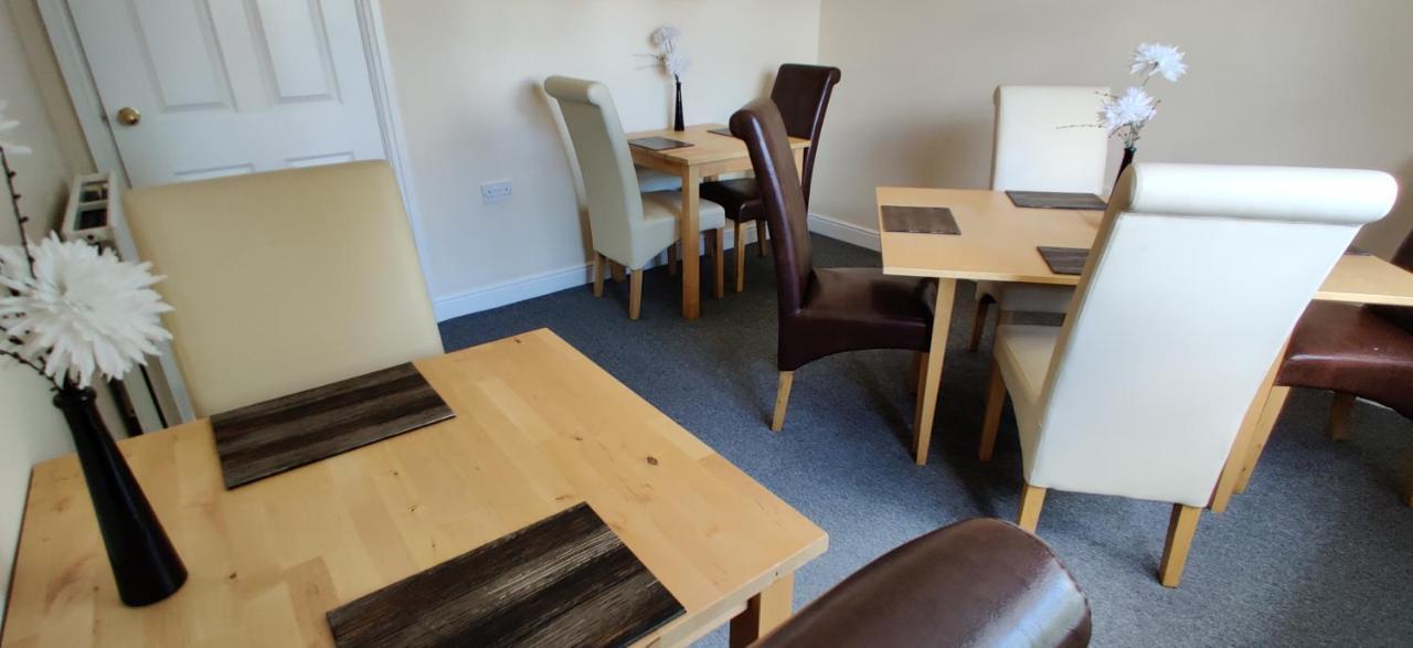 Aaron Lodge Guest House Лестер Экстерьер фото