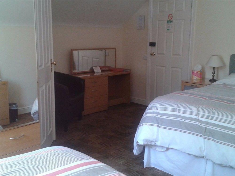 Aaron Lodge Guest House Лестер Экстерьер фото