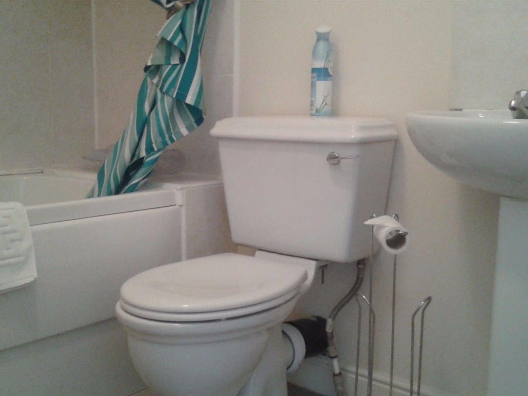 Aaron Lodge Guest House Лестер Экстерьер фото